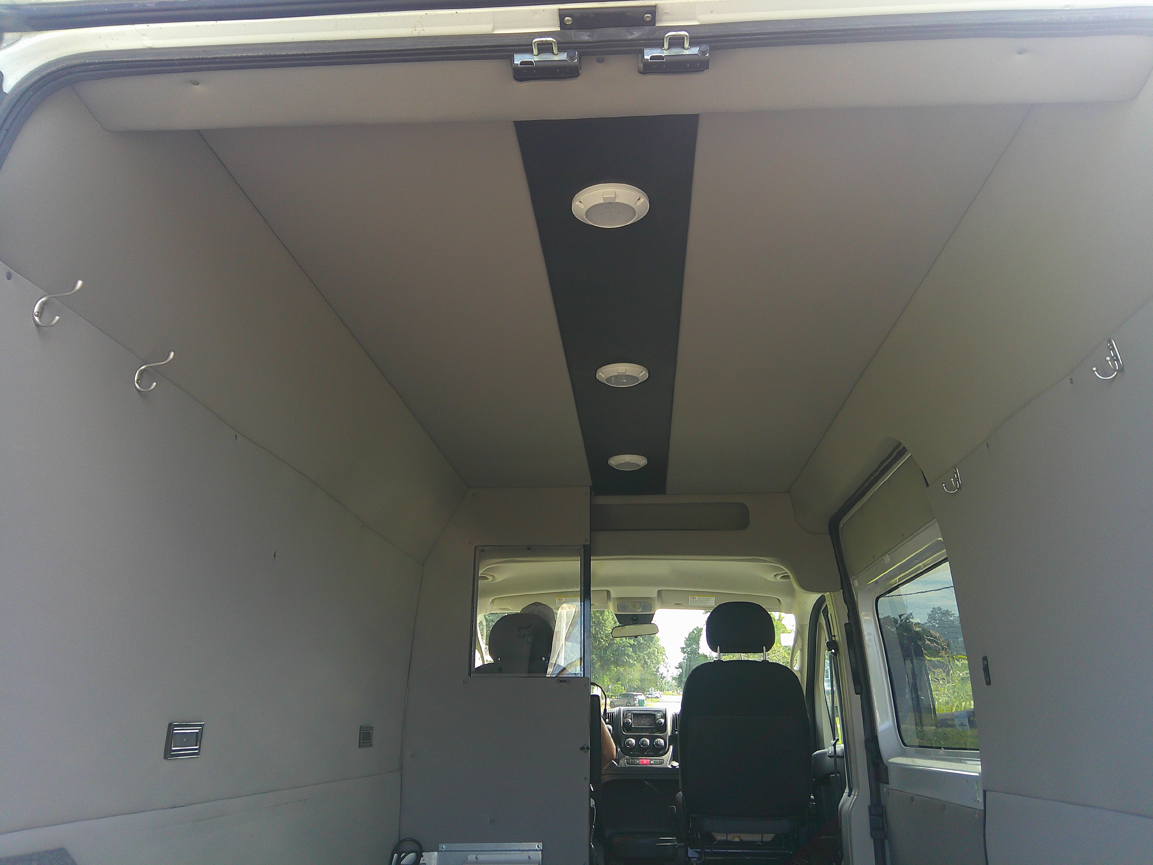 Used 2022 RAM ProMaster 1500 136 High Roof FWD image 9