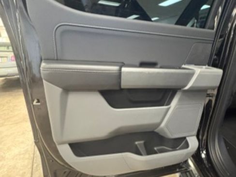 Used 2025 Ford F150 2WD SuperCrew XLT image 17