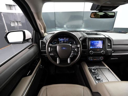Used 2020 Ford Expedition Limited image 22