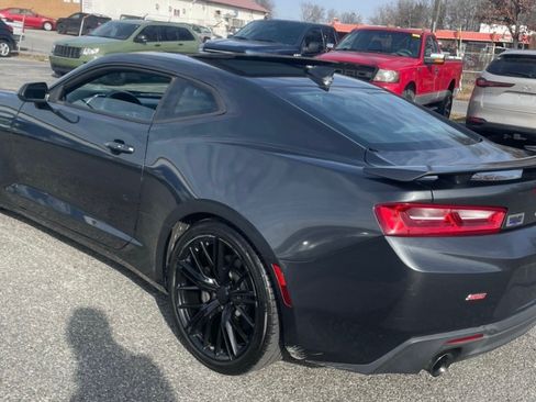 Used 2017 Chevrolet Camaro SS image 6