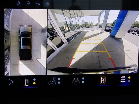 Used 2024 Chevrolet Silverado EV W/T image 5