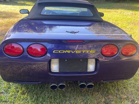 Used 1998 Chevrolet Corvette image 7