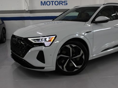Used 2024 Audi Q8 e-tron Premium Plus AWD/4WD image 5