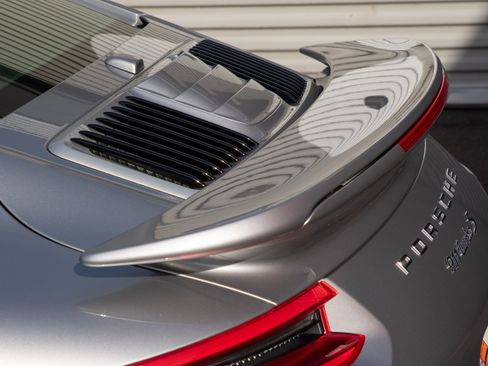 Used 2018 Porsche 911 Turbo S image 17