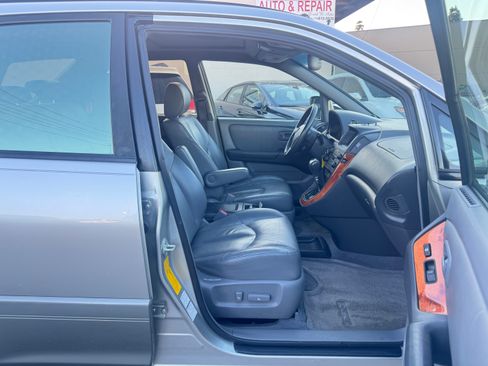 Used 2000 Lexus RX 300 image 17