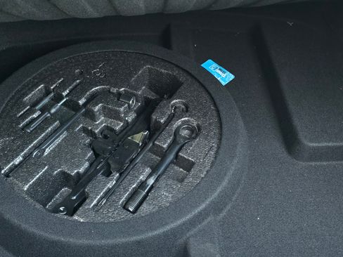 Used 2018 Genesis G90 5.0 Ultimate image 41