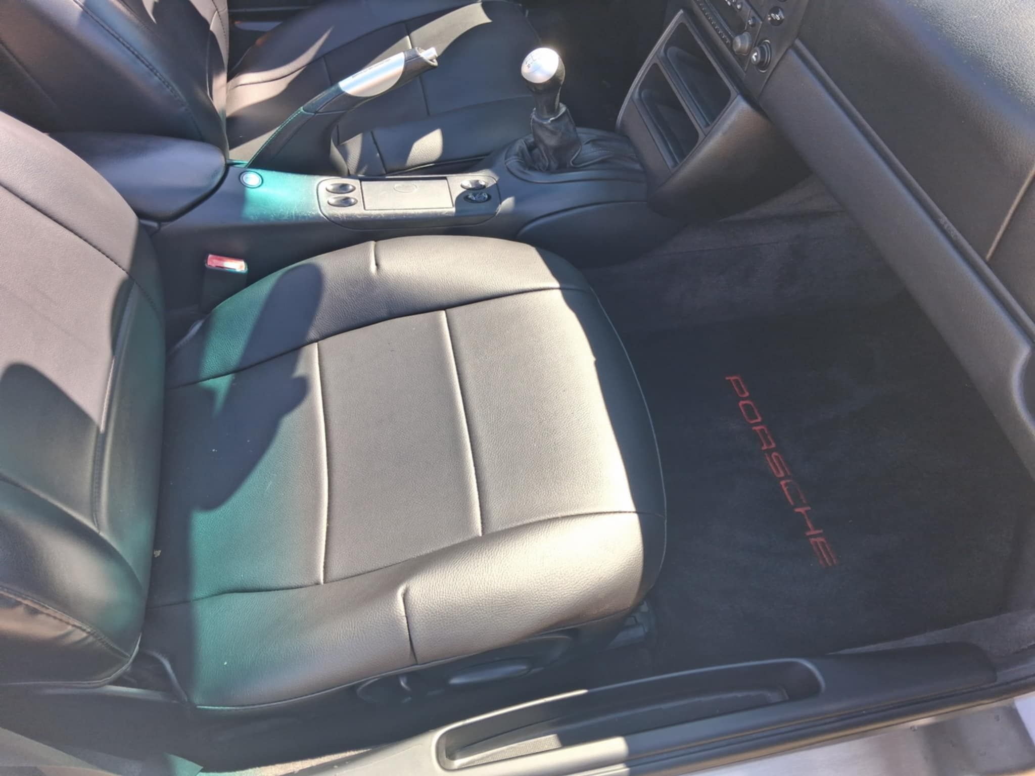 Used 2000 Porsche Boxster RWD image 15