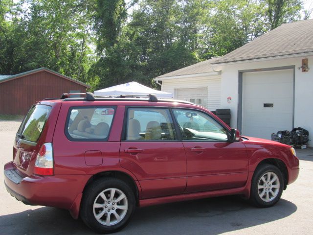 Used 2006 Subaru Forester 2.5X Premium AWD/4WD image 8