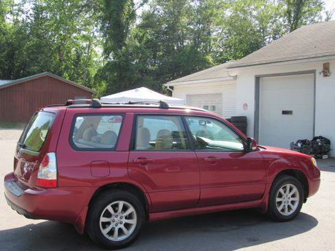 Used 2006 Subaru Forester 2.5X Premium AWD/4WD image 8