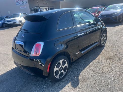 Used 2017 FIAT 500 e Hatchback FWD image 8