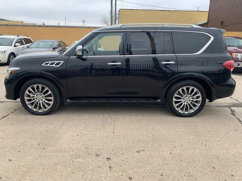 Used 2015 INFINITI QX80 Luxe image 3