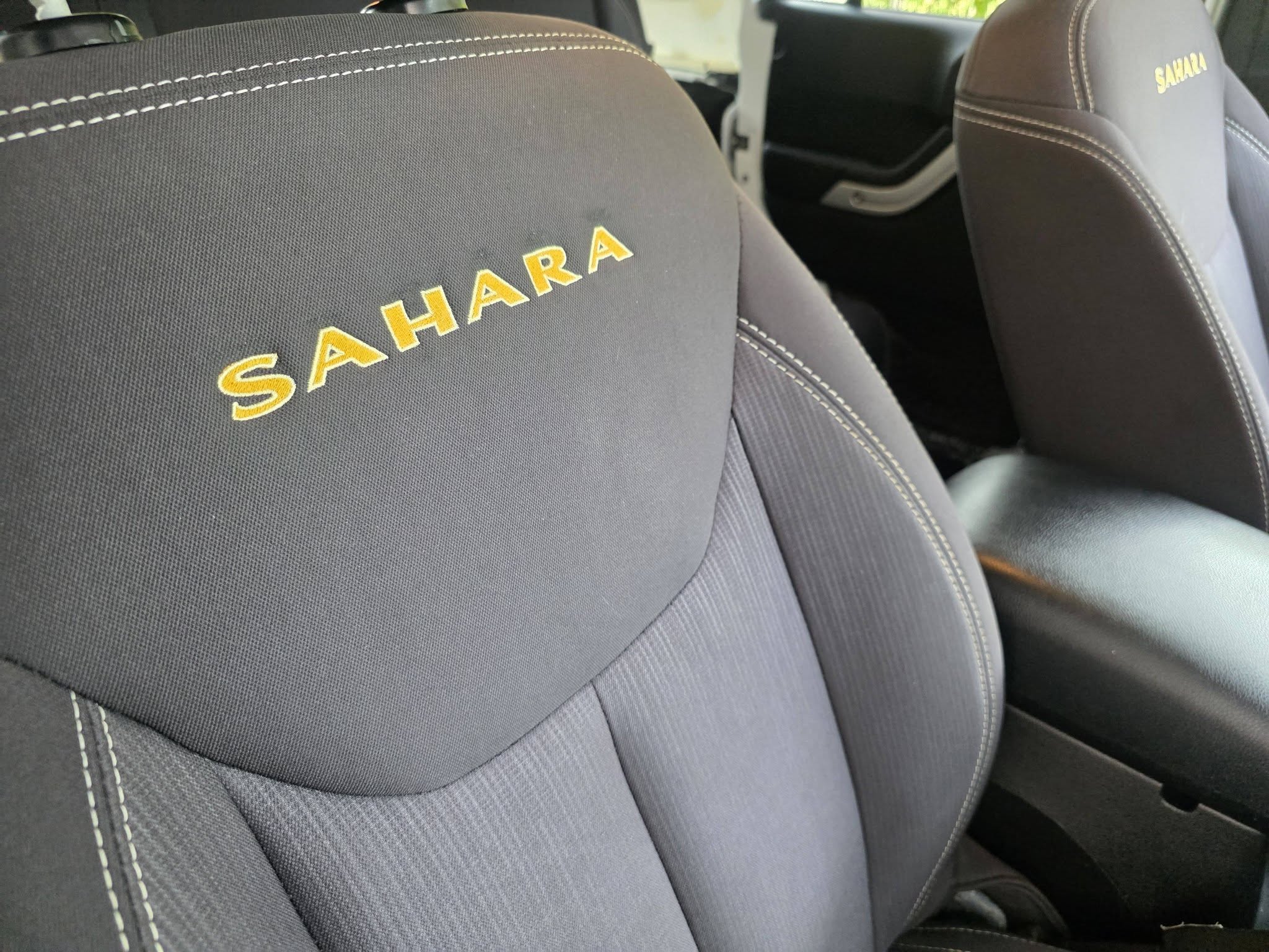Used 2014 Jeep Wrangler 4WD Unlimited Sahara image 22