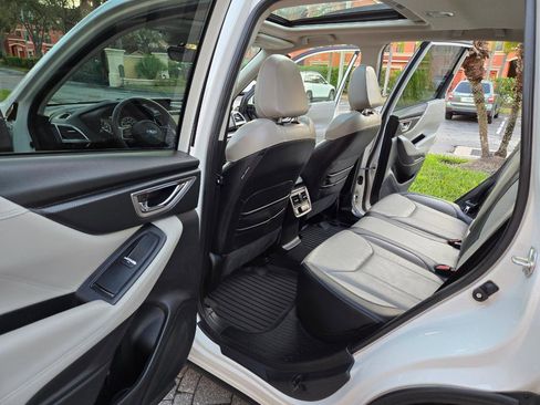Used 2021 Subaru Forester Limited image 31