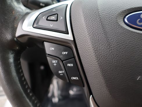 Used 2013 Ford Fusion SE image 22