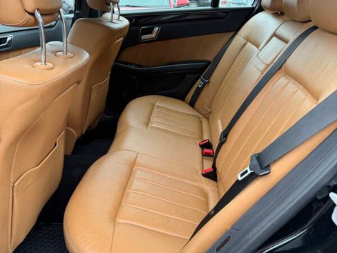 Used 2010 Mercedes-Benz E 350 Sport image 14