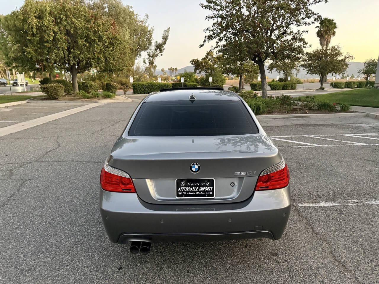 Used 2010 BMW 550i w/ M-Sport Package RWD image 12