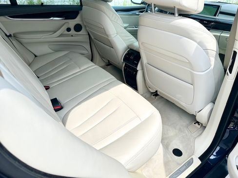 Used 2015 BMW X5 xDrive50i AWD/4WD image 14