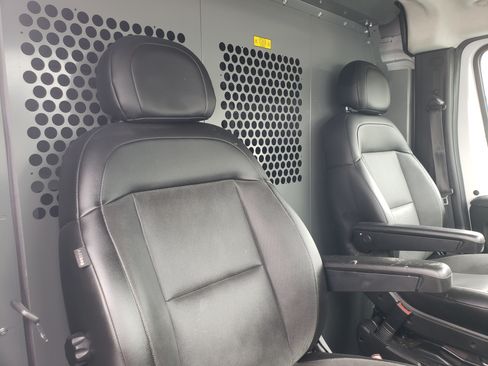 Used 2023 RAM ProMaster 2500 image 11