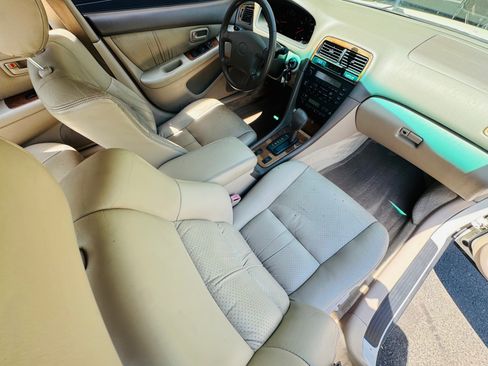 Used 1999 Lexus ES 300 FWD image 9