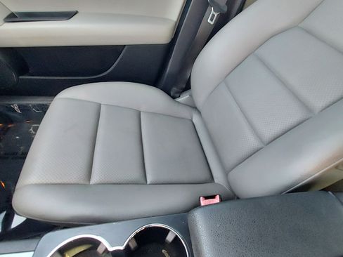 Used 2008 Mercedes-Benz C 300 Sport image 9