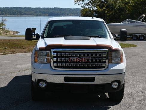 Used 2014 GMC Sierra 2500 SLE image 9