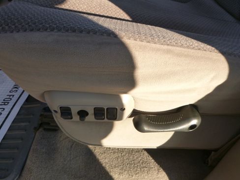 Used 2003 Dodge Ram 2500 Truck SLT image 20