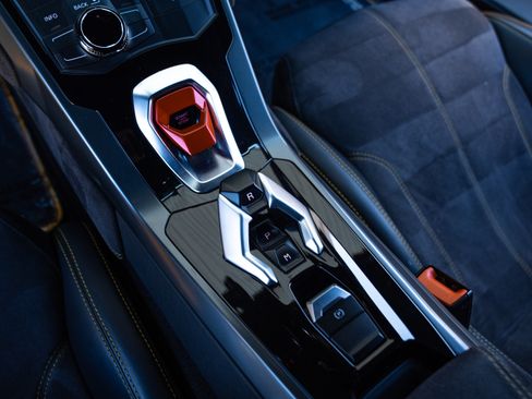 Used 2015 Lamborghini Huracan LP 610-4 image 26