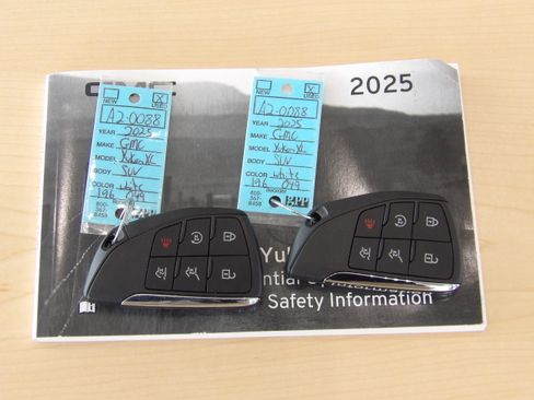 Used 2025 GMC Yukon XL Denali image 37