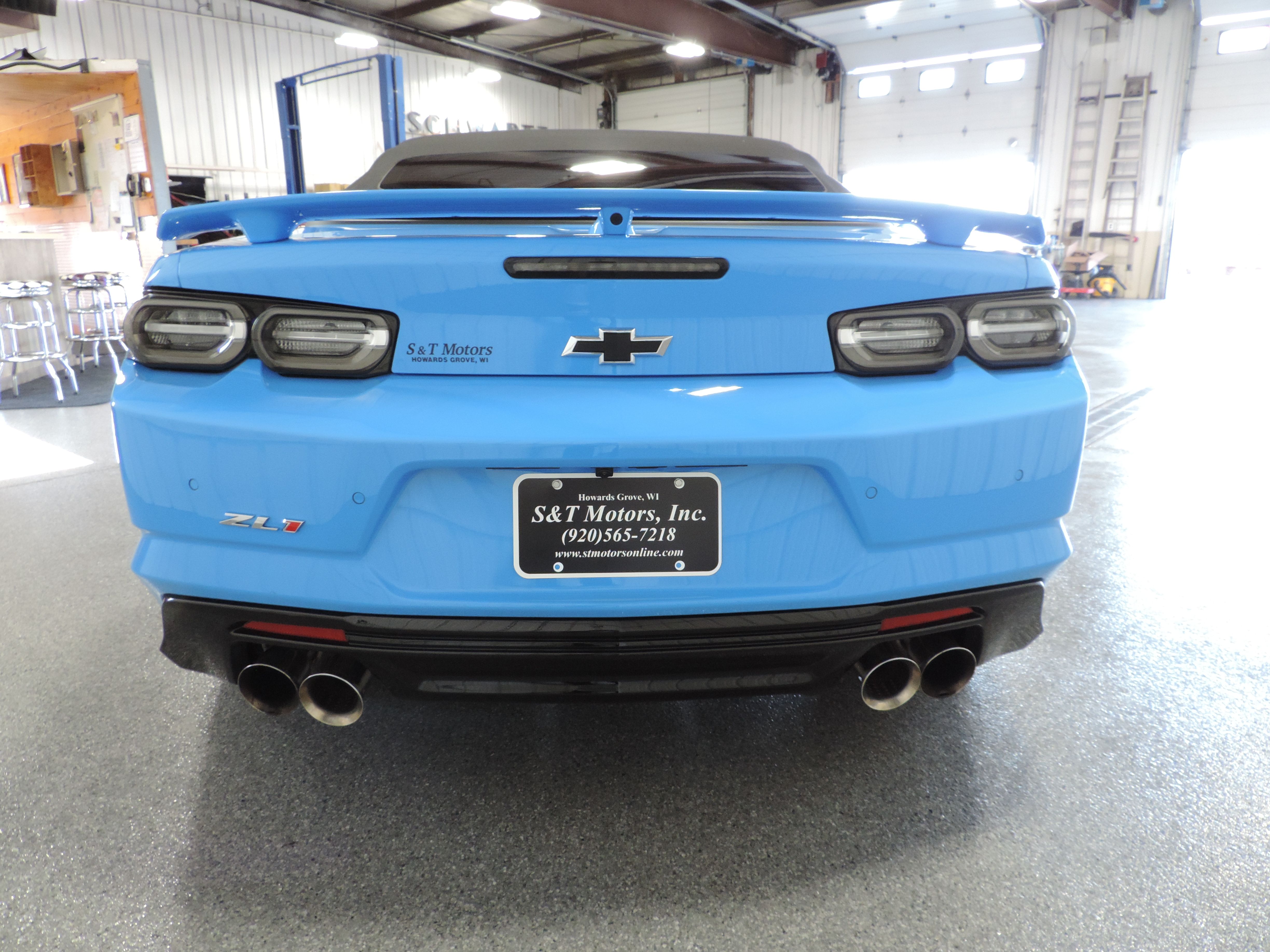 Used 2022 Chevrolet Camaro ZL1 Convertible RWD image 19
