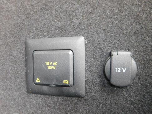 Used 2015 Volkswagen Golf SE image 17