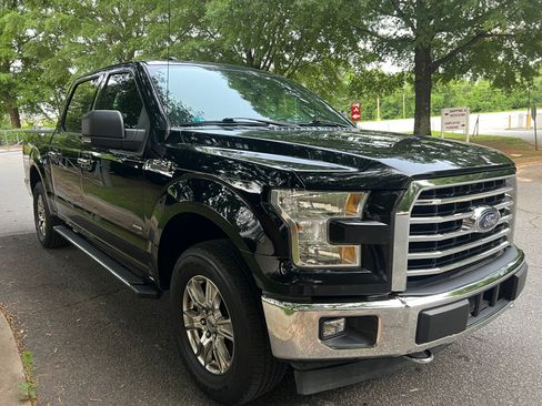 Used 2017 Ford F150 FX4 image 3