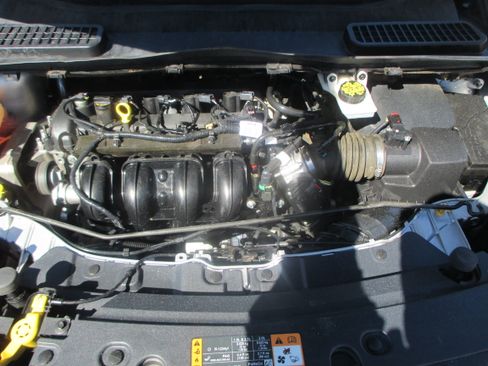 Used 2019 Ford Escape S image 16