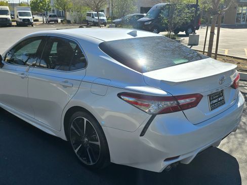 Used 2019 Toyota Camry XSE image 34