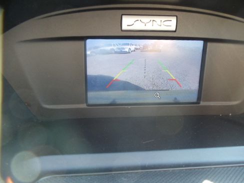 Used 2015 Ford Escape SE image 22