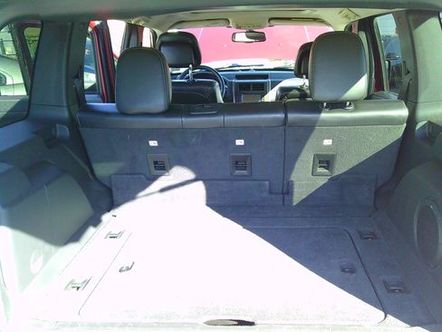 Used 2012 Jeep Liberty 4WD Limited Jet image 12