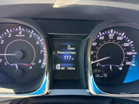 Used 2013 Toyota Avalon Limited FWD image 8