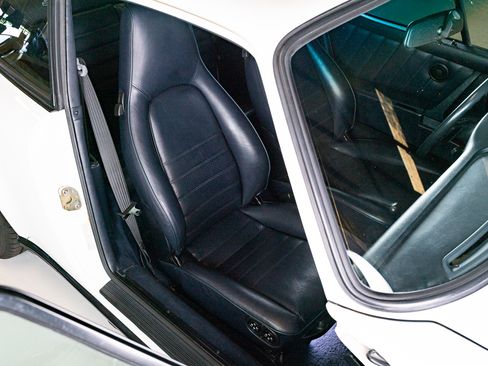 Used 1987 Porsche 911 Carrera Coupe RWD image 68