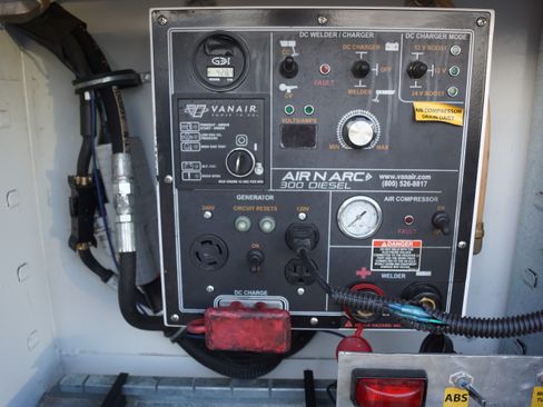 Used 2016 Mercedes-Benz Sprinter 3500 image 36