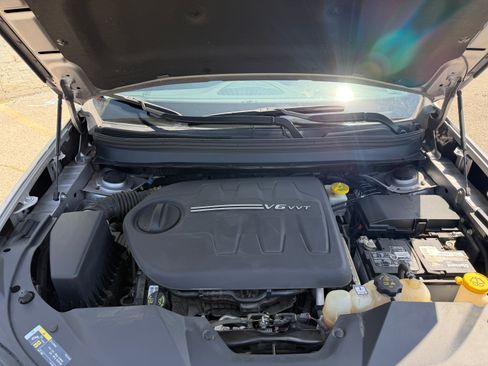 Used 2019 Jeep Cherokee Latitude image 17