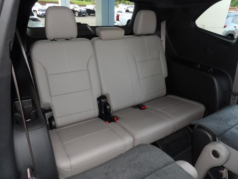 Used 2026 GMC Acadia FWD Elevation image 19