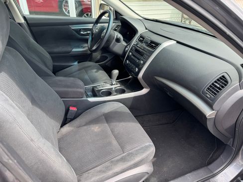 Used 2014 Nissan Altima 2.5 S FWD image 12