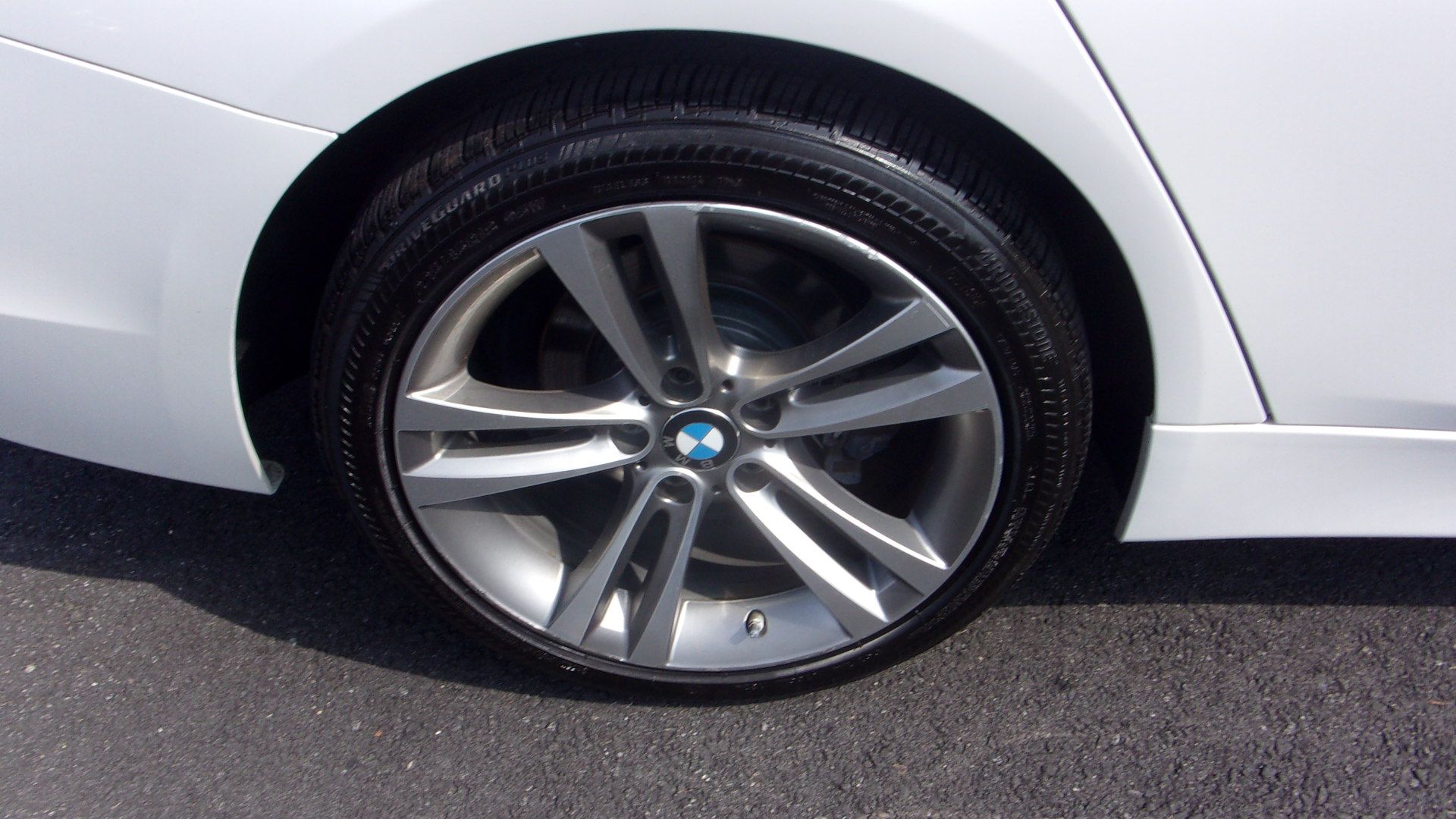 Used 2018 BMW 330i xDrive Sedan AWD/4WD image 35