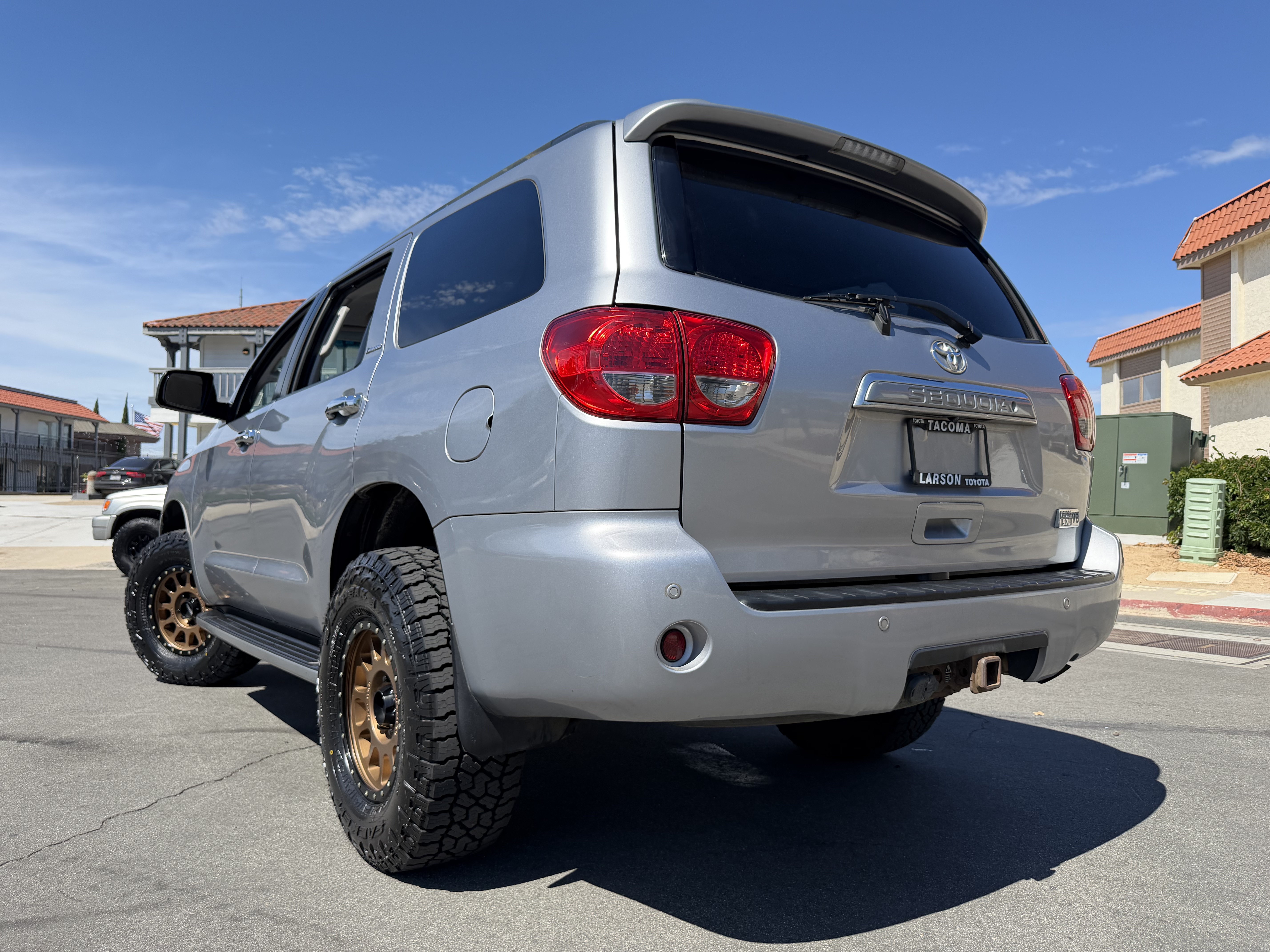 Used 2011 Toyota Sequoia Limited AWD/4WD image 6