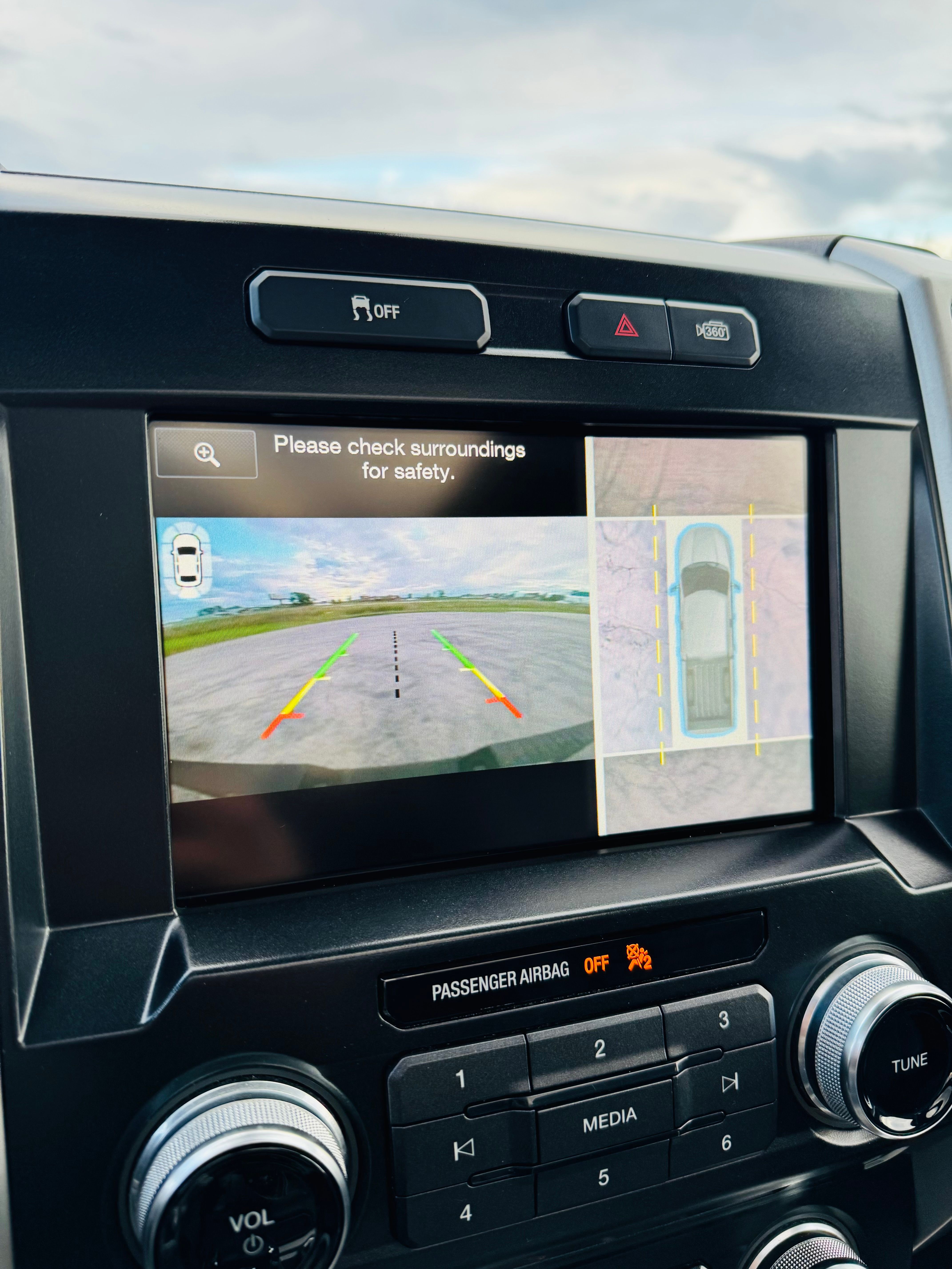 Used 2015 Ford F150 4x4 SuperCrew image 12
