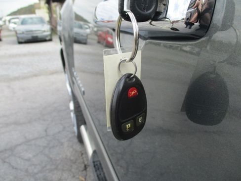 Used 2011 Chevrolet Silverado 1500 LT Z71 image 17