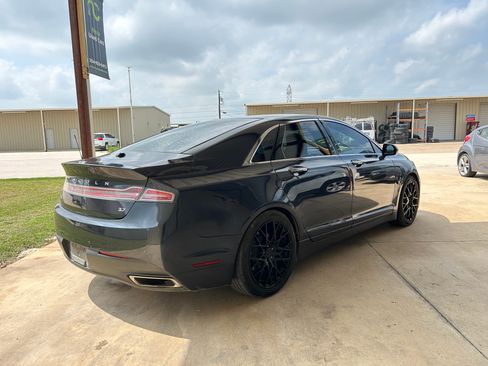 Used 2013 Lincoln MKZ FWD image 5