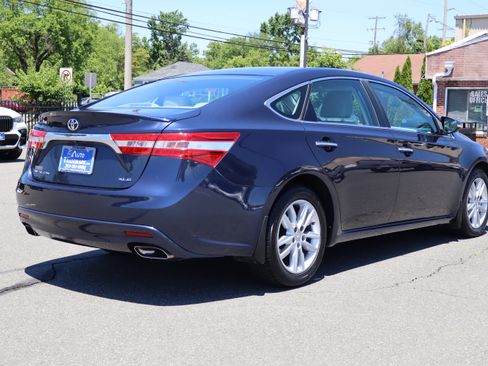 Used 2014 Toyota Avalon XLE FWD image 8