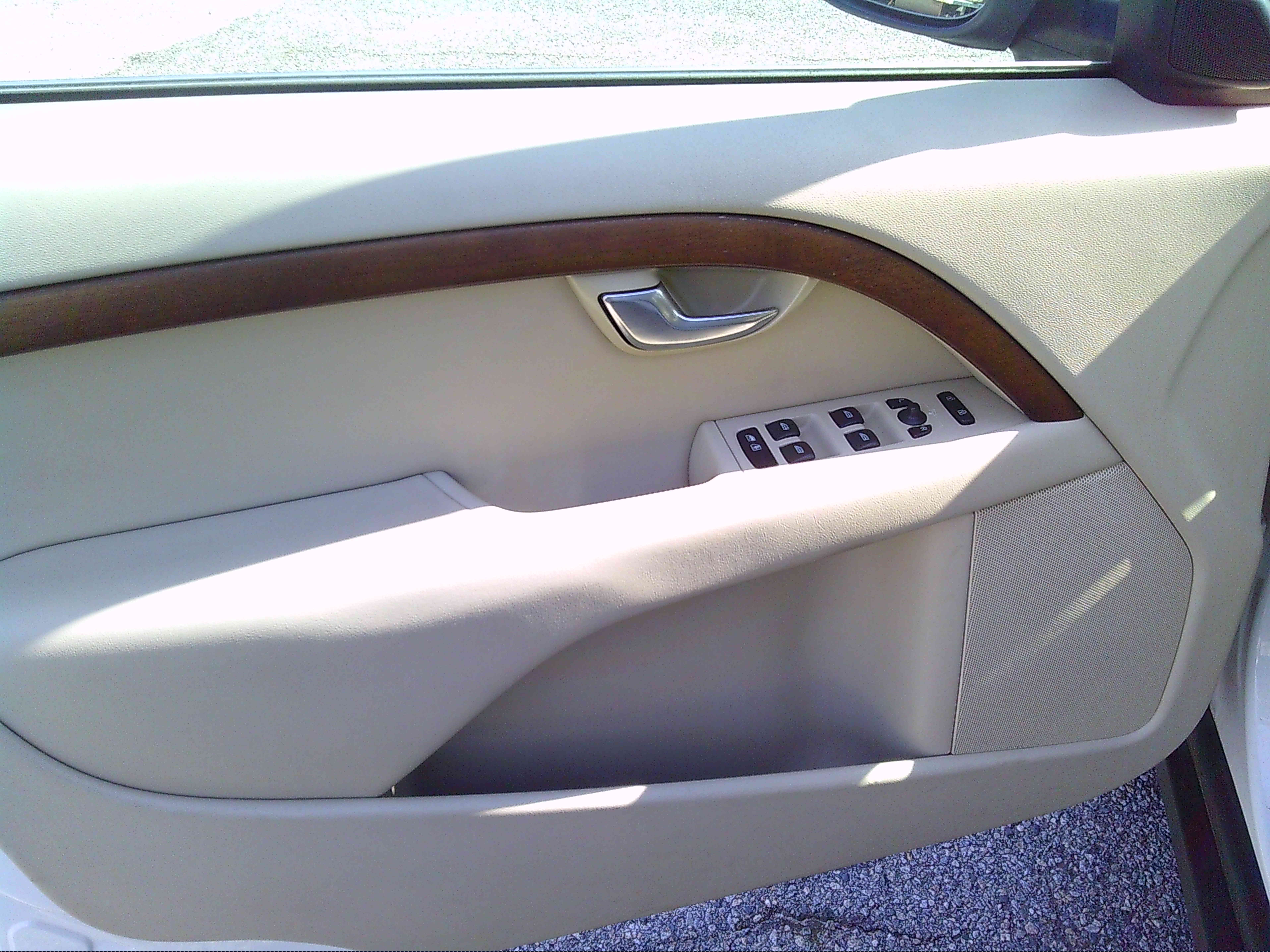 Used 2010 Volvo XC70 T6 AWD image 9
