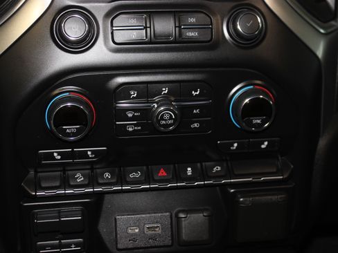 Used 2020 Chevrolet Silverado 1500 LT Trail Boss image 45