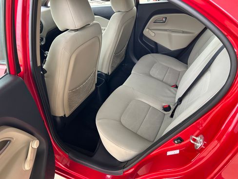 Used 2012 Kia Rio LX Hatchback FWD image 8